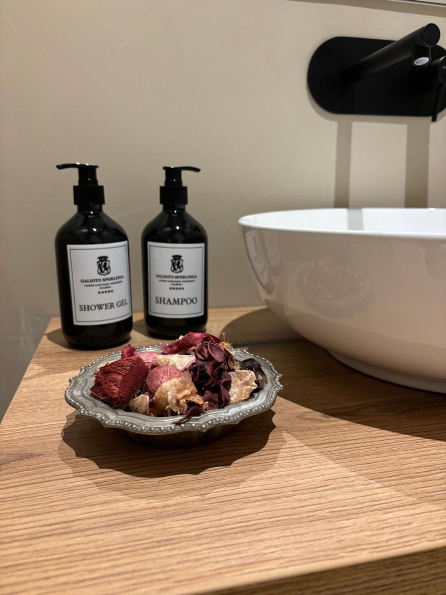 Galioto Sperlinga Luxury Boutique Apartments Palermo Bagian luar foto